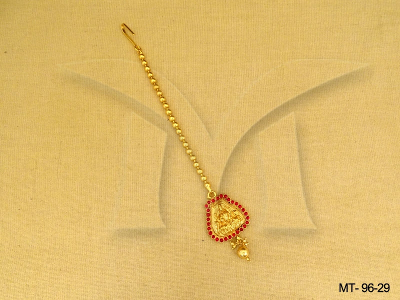 triangular Kemp Maang Tikka