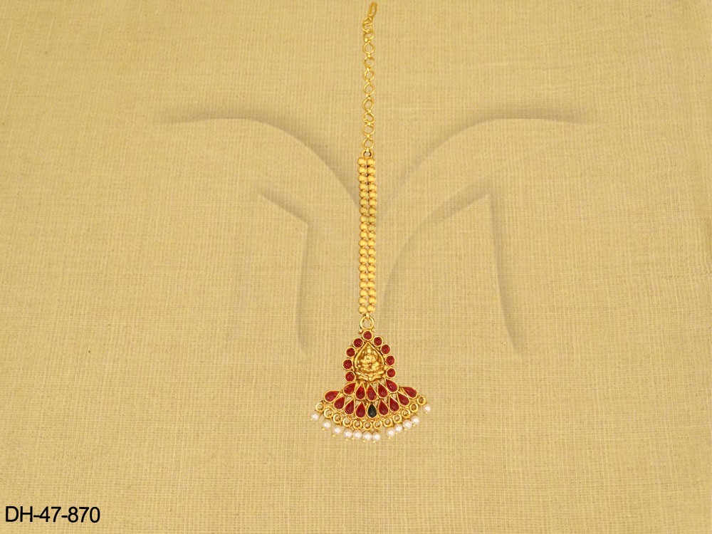 Traditional Kemp jewellery Mang Tikka